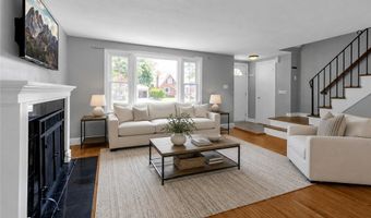 169 Ridgewood Dr, Amherst, NY 14226