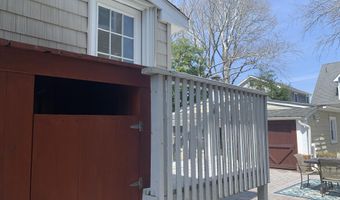 225 Pearl St, Beach Haven, NJ 08008