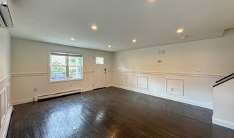 212 W 6th St 212, Boston, MA 02127