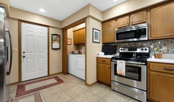 1114 Packard PL Pl, Auburn, IN 46706