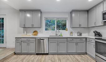 5985 CEDAR St, Astoria, OR 97103