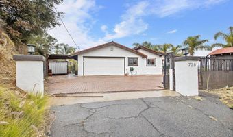 728 Rainbow Hills Rd, Fallbrook, CA 92028