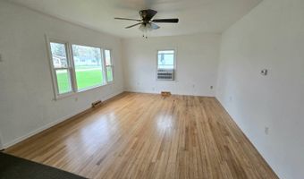 101 W Givens St, Abingdon, IL 61410