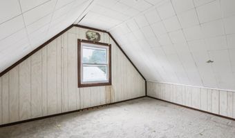 29 Griffing Ave, Danbury, CT 06810