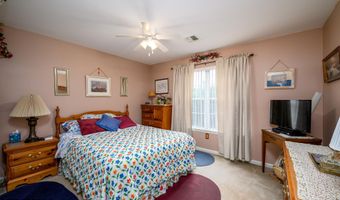 37 Hannah Lee Rd, Barnegat, NJ 08005