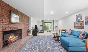 27 Colonel Wilkins Rd, Amherst, NH 03031