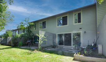 609 Watersedge Dr, Ann Arbor, MI 48105