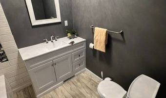 803 11th St, Aurora, NE 68818