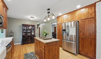 1633 N 600 Rd, Baldwin City, KS 66006