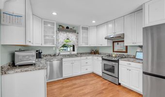 186 Van Brackle Rd, Aberdeen, NJ 07747