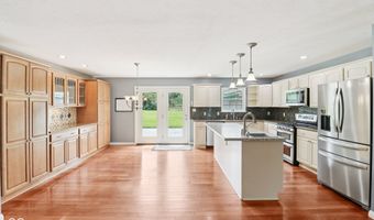 151 South St, Southport, IN 46227