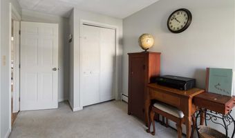 43 Academy Ave, Bristol, RI 02809