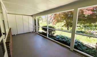 3 Arbor Dr 3, Brookfield, CT 06804