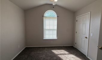 15 Pennine Ln, Bella Vista, AR 72714