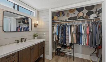 929 Pepper Tree Ln, Fallbrook, CA 92028