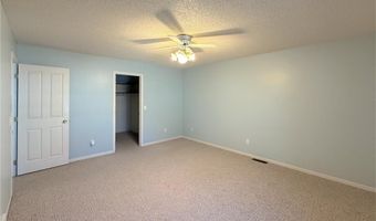 210 Knollwood St W, Annandale, MN 55302