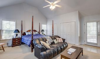 74 Driftwood Ct, Arapahoe, NC 28510