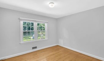 3548 N VALLEY St, Arlington, VA 22207