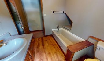 119 Morningside Rd, Albert Lea, MN 56007