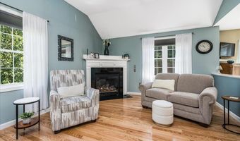 155 Wallace Rd, Bedford, NH 03110