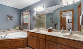 19402 Lawrence 2078, Ash Grove, MO 65604