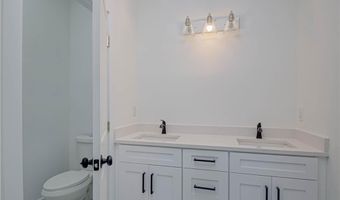 2113 Robert, Alva, FL 33920