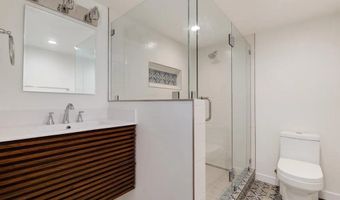 2633 Ocean St, Carlsbad, CA 92008