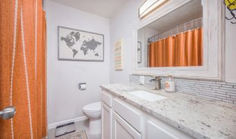 370 E Silverwood Ln, Benson, AZ 85602