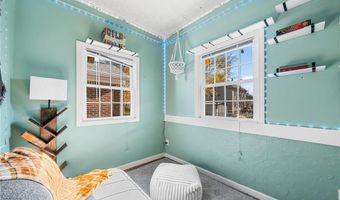 11 Lyman Ave, North Providence, RI 02911