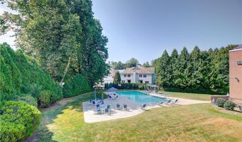 401 Bellevue Ave 214, Newport, RI 02840
