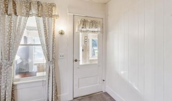 804 Hannah Ave, Alma, MI 48801