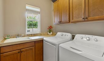 13899 TRAVELER Rd, Oregon City, OR 97045