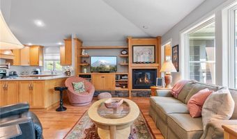 1811 Wildflower Ln NE, Alexandria, MN 56308