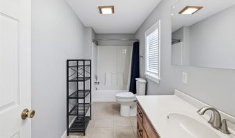 835 Chouteau Ave, Alton, IL 62002