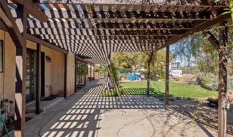 13411 Ivanpah Rd, Apple Valley, CA 92308