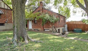 9211 Niles Pl, Affton, MO 63123