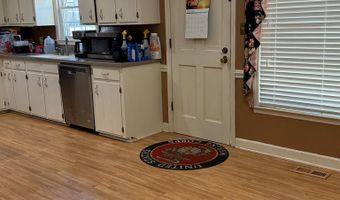 2829 Doublegate Dr N, Albany, GA 31721