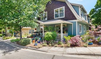 866 Blackberry Ln, Ashland, OR 97520