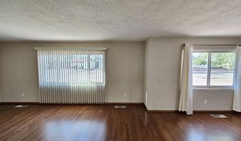 1604 LOS ARBOLES Ave NW, Albuquerque, NM 87107