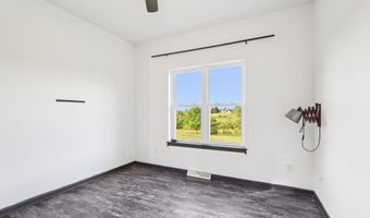 5161 Wildlife View Ct, Allenton, WI 53002