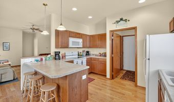 1201 10th Avenue Pl SE, Altoona, IA 50009