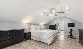 70 Tucker Ave, Cranston, RI 02905