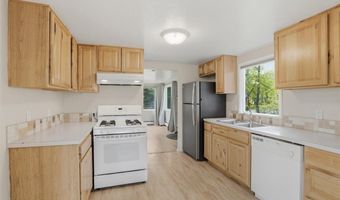 2101 Roosevelt Dr, Anchorage, AK 99517