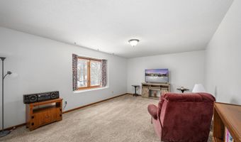 904 Elm St, Auburn, IN 46706