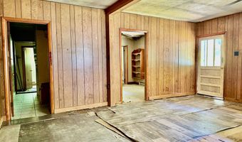 3219 HWY 52 E, Beattyville, KY 41311