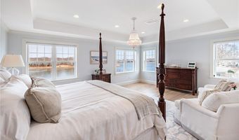 1040 Buttonwoods Ave, Warwick, RI 02886