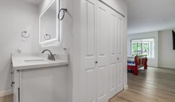 3200 La Rotonda Dr 407, Rancho Palos Verdes, CA 90275