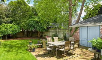 47 Second St, Newport, RI 02840