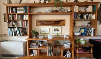 91 Dockside Ln, Belfast, ME 04915