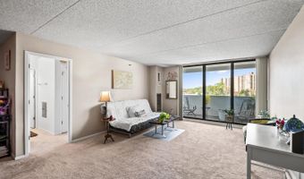 5911 EDSALL Rd 608, Alexandria, VA 22304